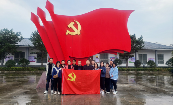 市文旅公司3月份新聞稿（一），?；⑸? 一路同行--駐馬店市文化旅游發(fā)展有限公司開展團(tuán)建活動117.png