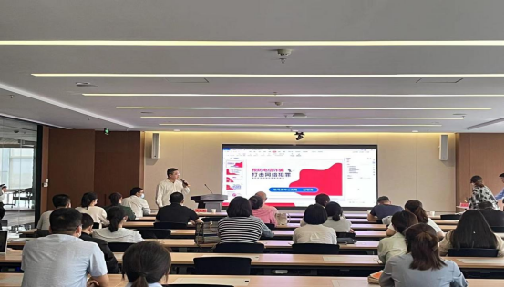 市產(chǎn)業(yè)集團聯(lián)合市公安局開展反電信詐騙宣傳活動1228.png
